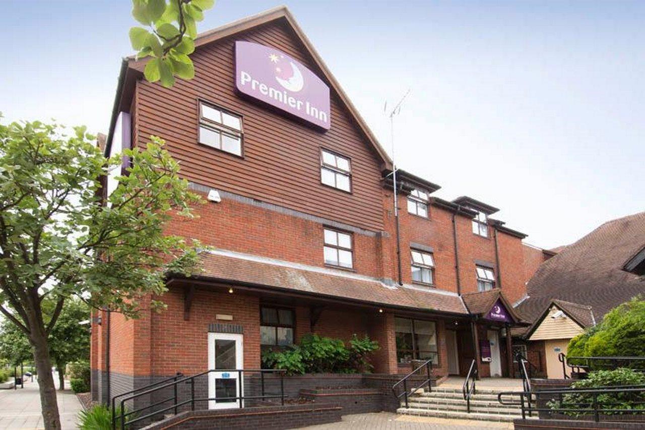 Premier Inn Milton Keynes Central Екстериор снимка