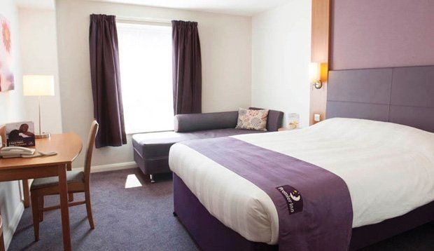 Premier Inn Milton Keynes Central Екстериор снимка
